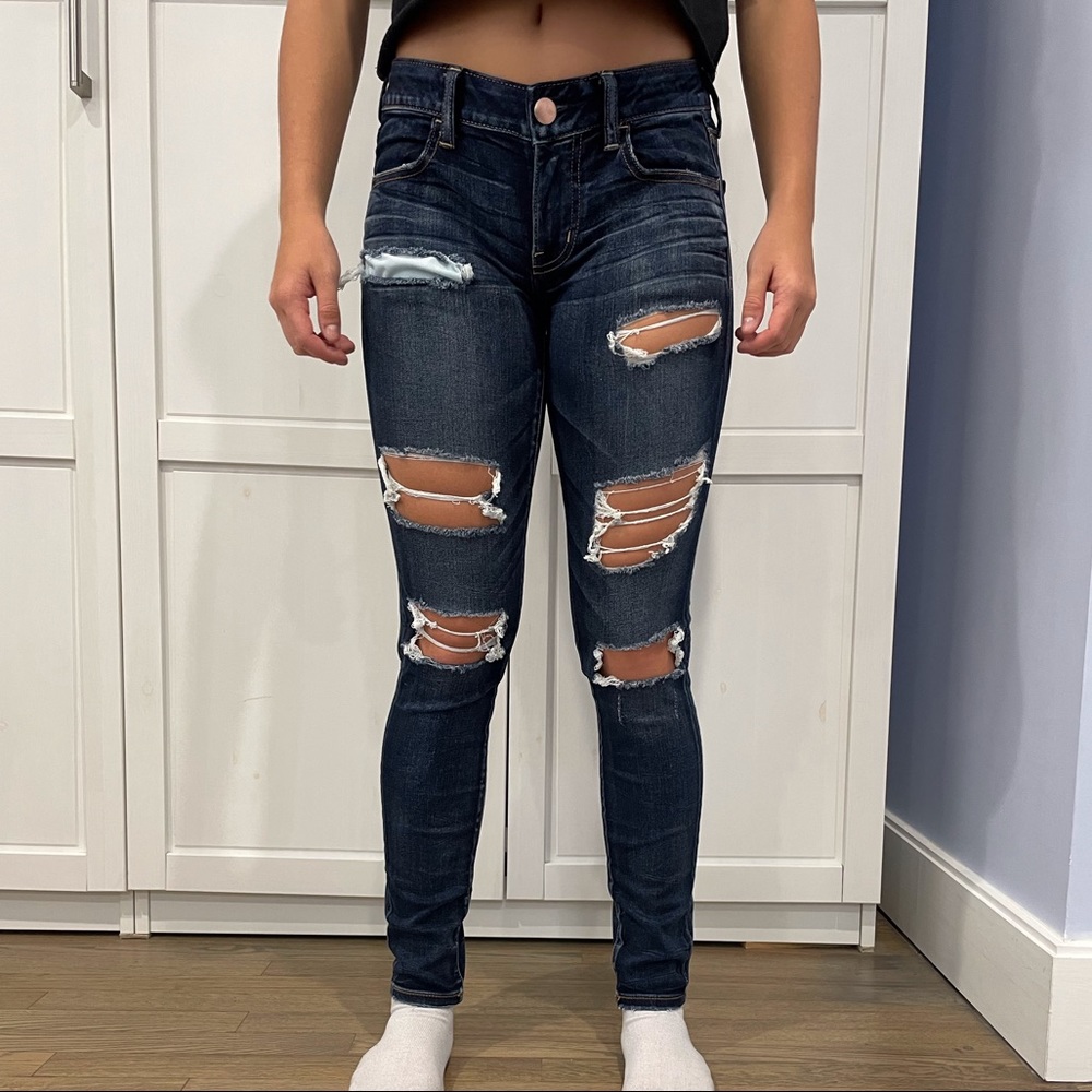 American Eagle Super Stretch skinny jeans with rips
